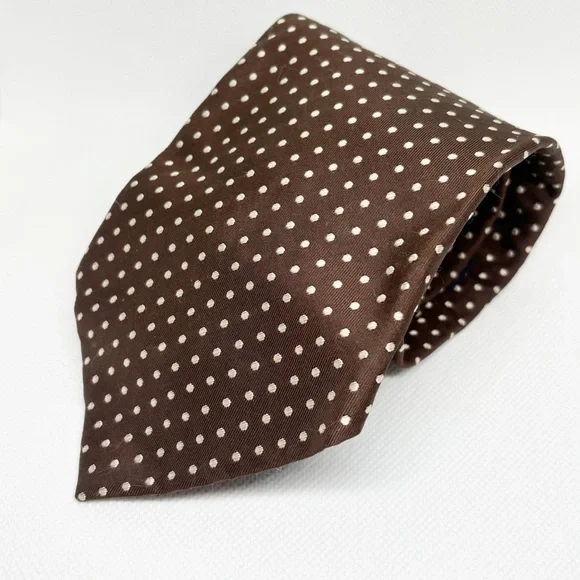 Banana Republic brown polka dot tie 100% silk - Picture 4 of 6